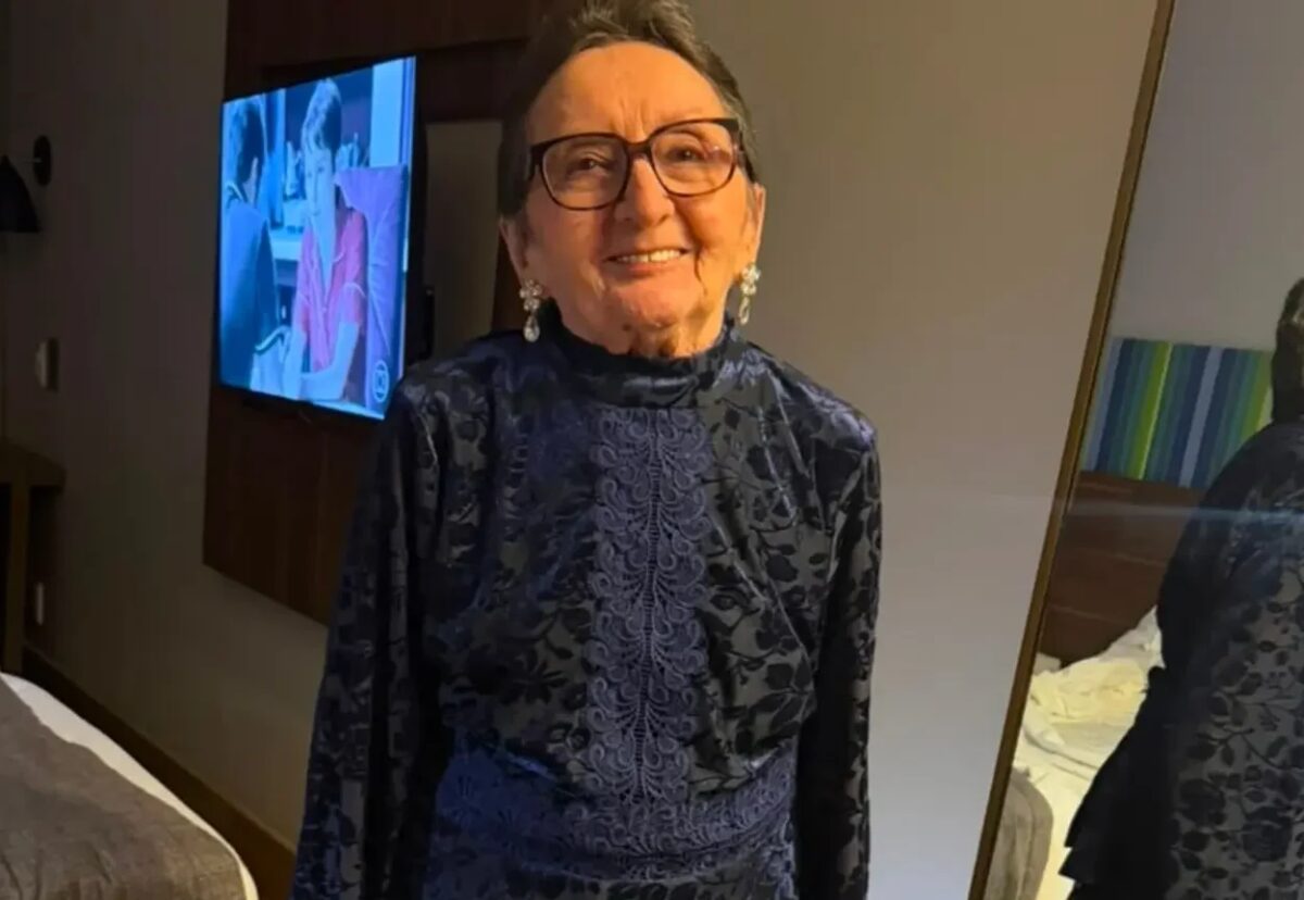 Atriz potiguar Tânia Maria convoca eleitores com mais de 70 anos a votar no segundo turno