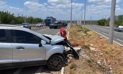 Cantor Mozart Max se envolve em acidente de trâsnito na BR-304, em Mossoró