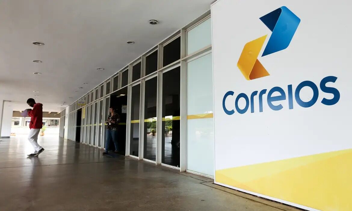 Correios passam a aceitar descarte gratuito de lixo eletrônico; saiba como funciona