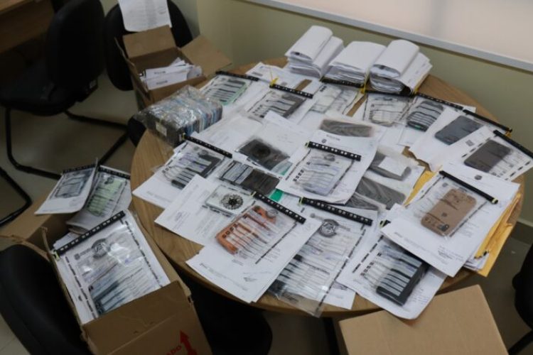aparelhos-celulares-recuperados-pela-policia-Copia-830x468